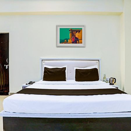 Super Hotel O Hyderabad Gate Iit Bhu Kakarmatha Bagian luar foto