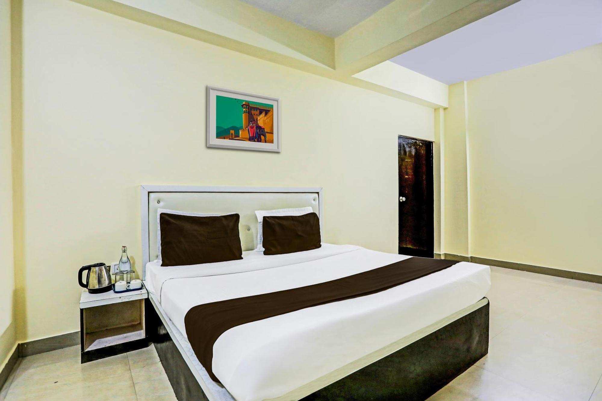 Super Hotel O Hyderabad Gate Iit Bhu Kakarmatha Bagian luar foto
