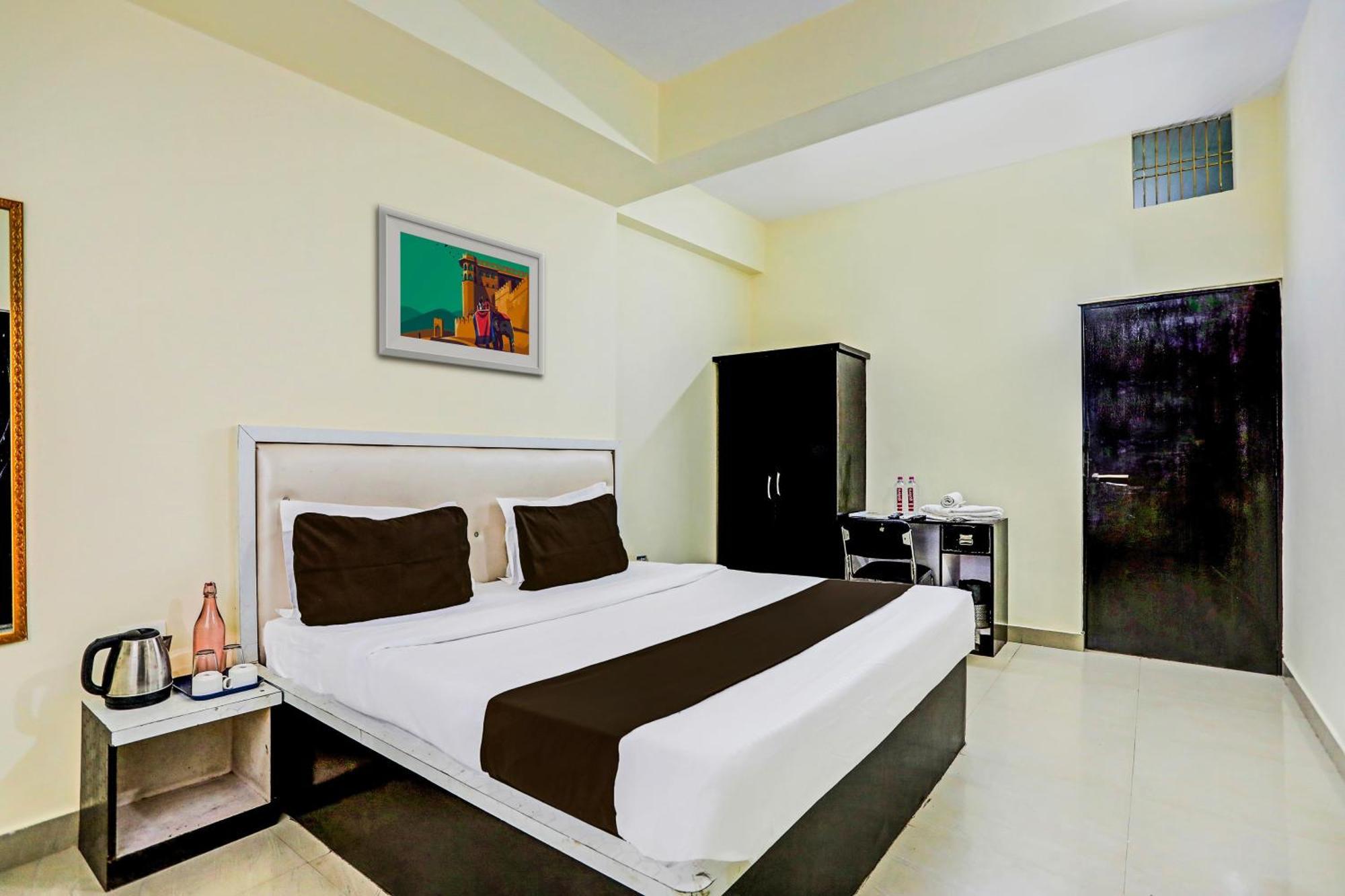 Super Hotel O Hyderabad Gate Iit Bhu Kakarmatha Bagian luar foto