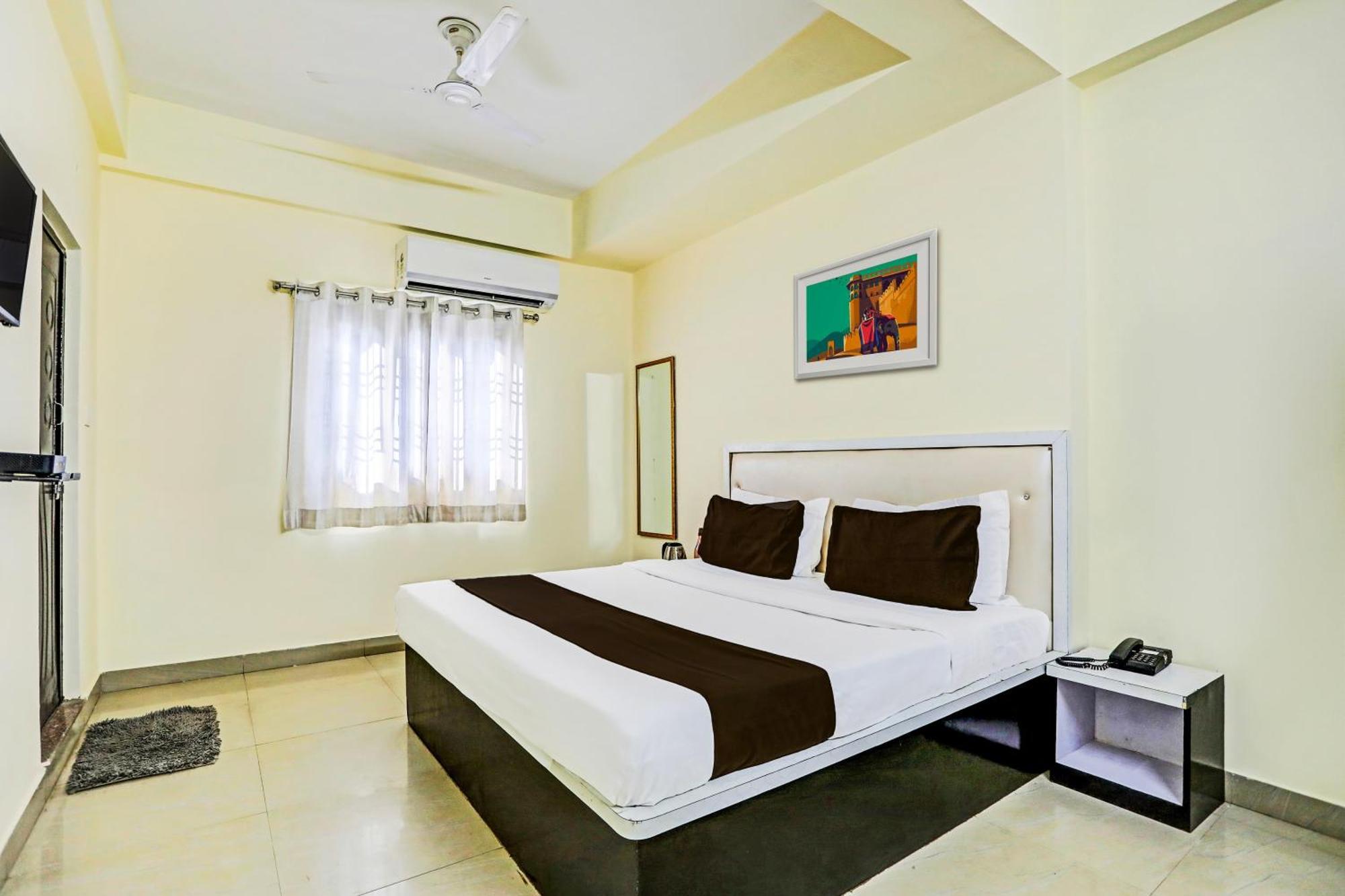 Super Hotel O Hyderabad Gate Iit Bhu Kakarmatha Bagian luar foto